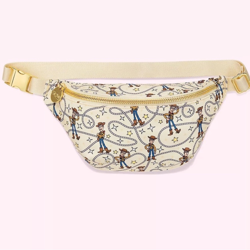 Woody Fannypack